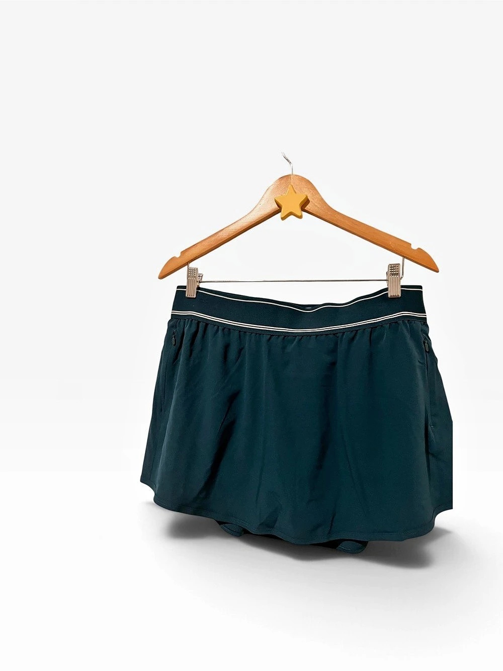 Avia Dri-FIT Athletic Shorts in Green Size Large NWT